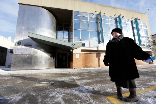 High court takes on abortion clinic protest-free zone