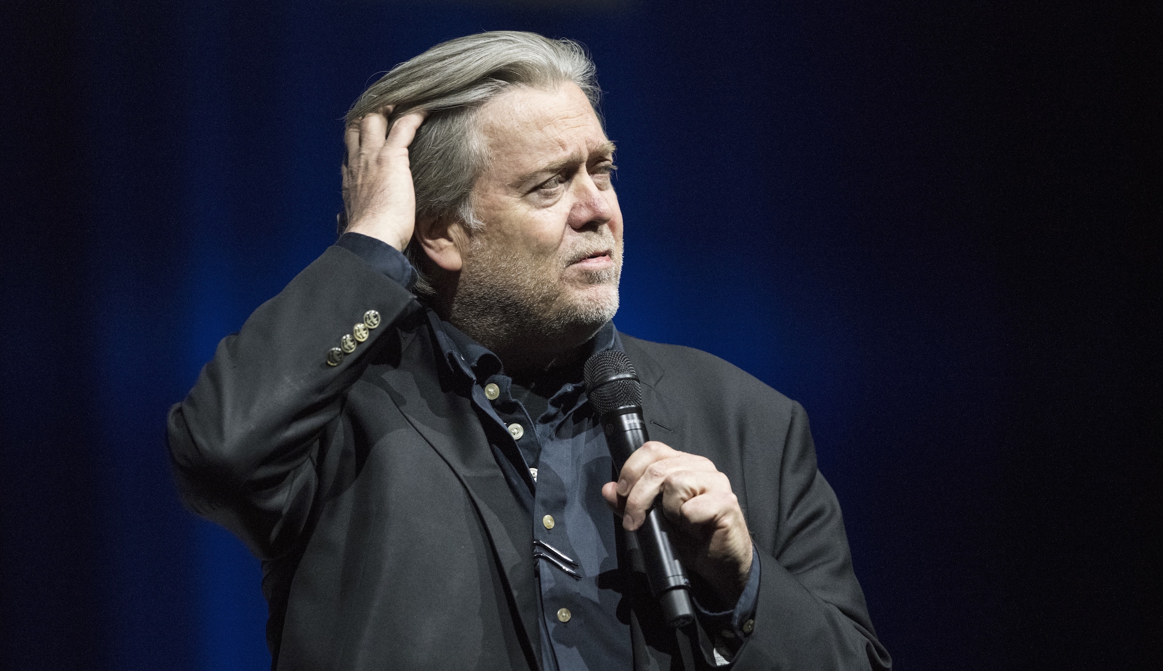 Steve Bannon to address far-right event in France where Marine Le Pen will reveal new name for National Front