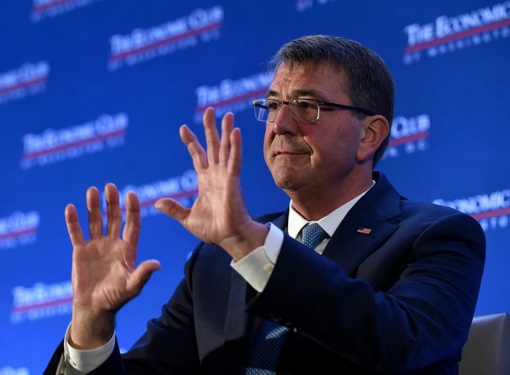 Carter to lobby allies for cash, support in Islamic State fight