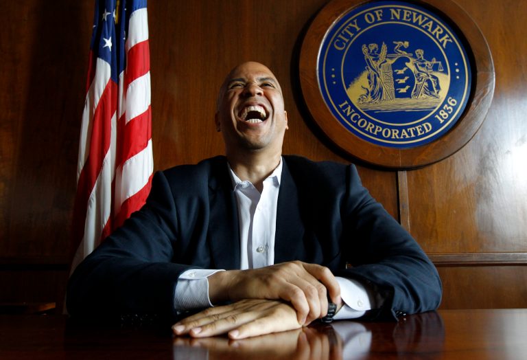 Cory Booker to be sworn in as a US senator