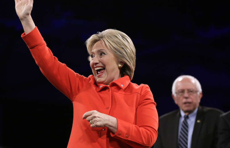 GOP ignores Sanders, focuses on Clinton