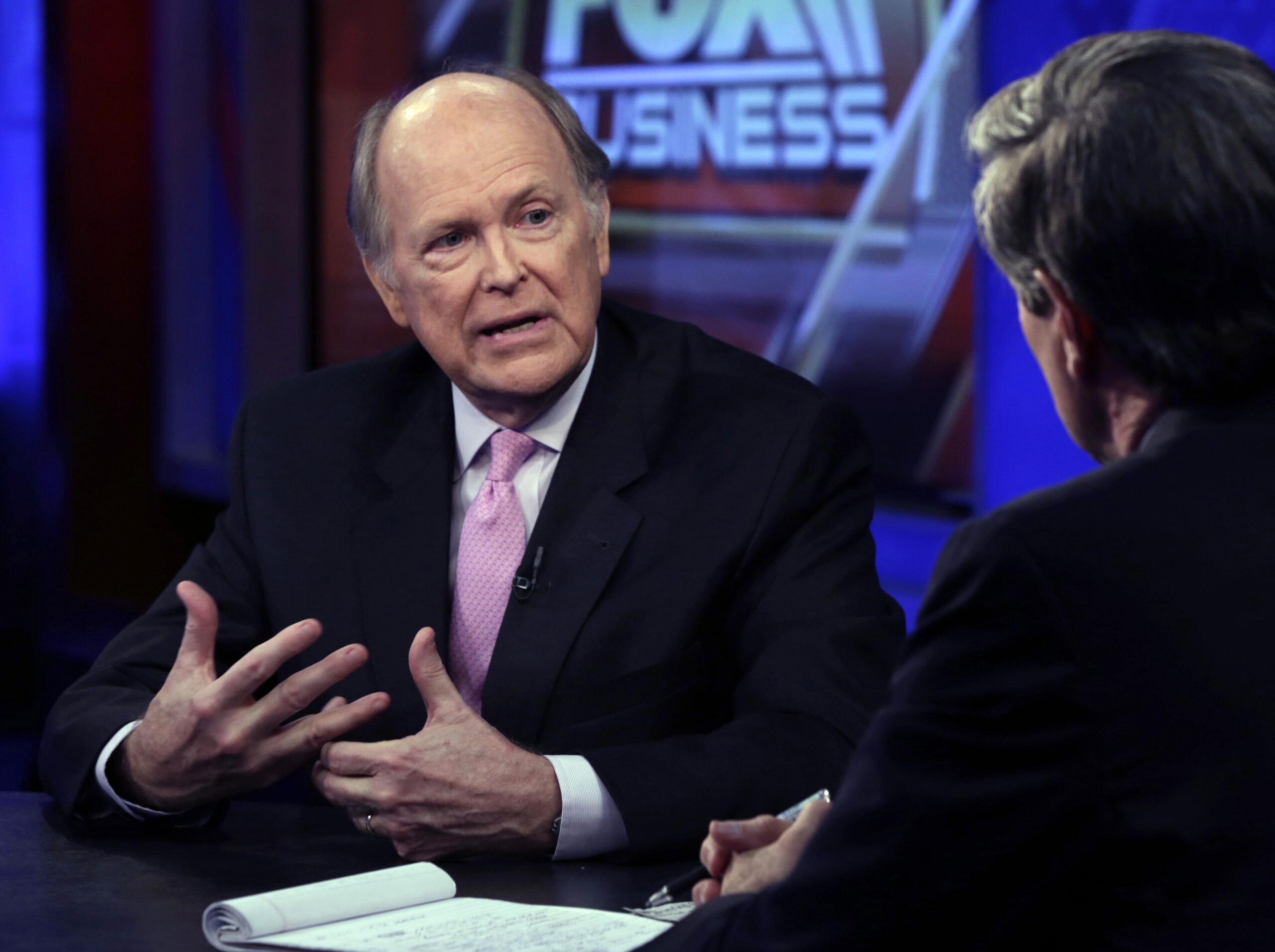 Plosser, a leading Fed ‘hawk,’ to retire in March