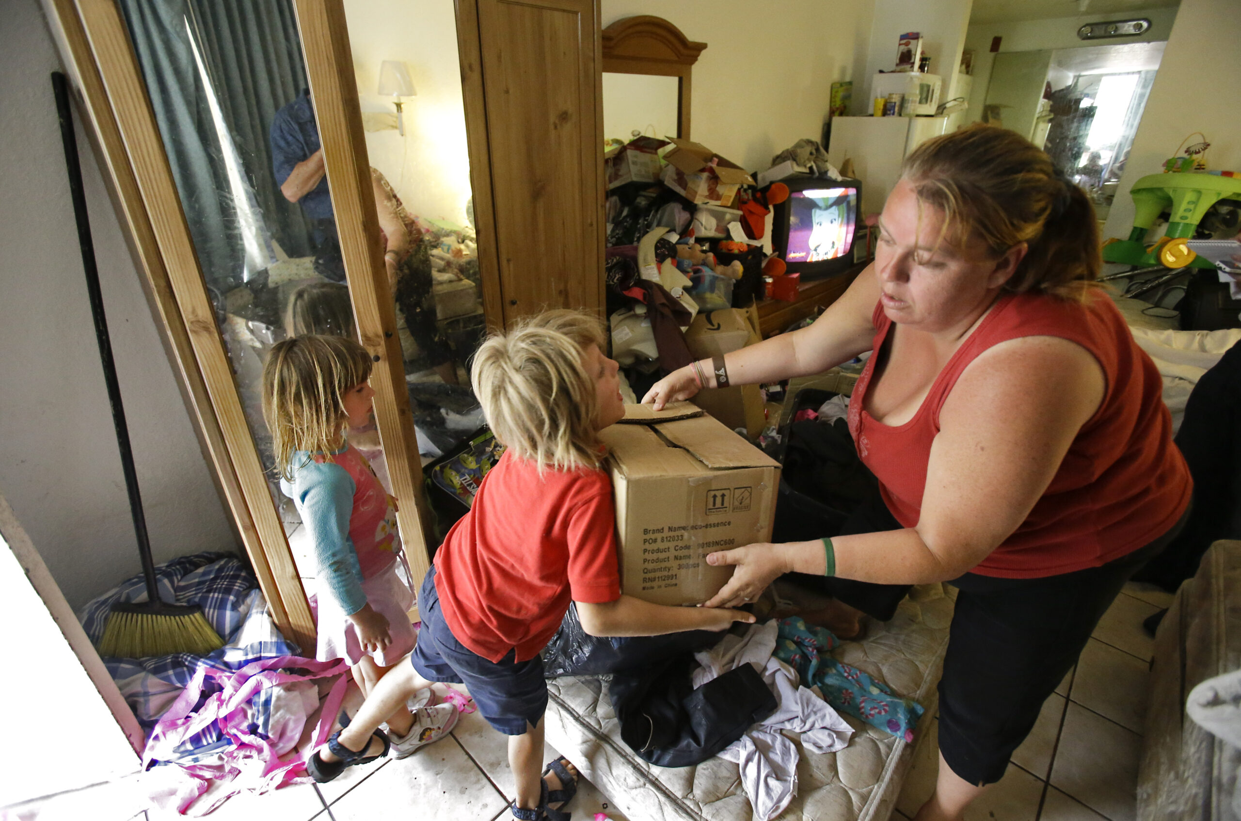 In Disney’s shadow, homeless families struggle