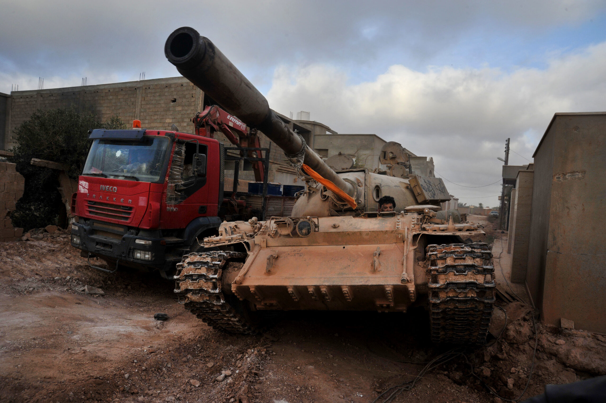 Pentagon denies U.S. troops in direct combat role in Libya