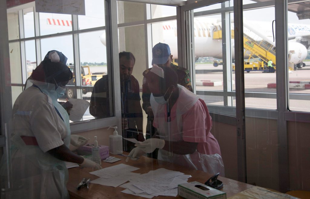 Lack of experience fuels West Africa Ebola crisis