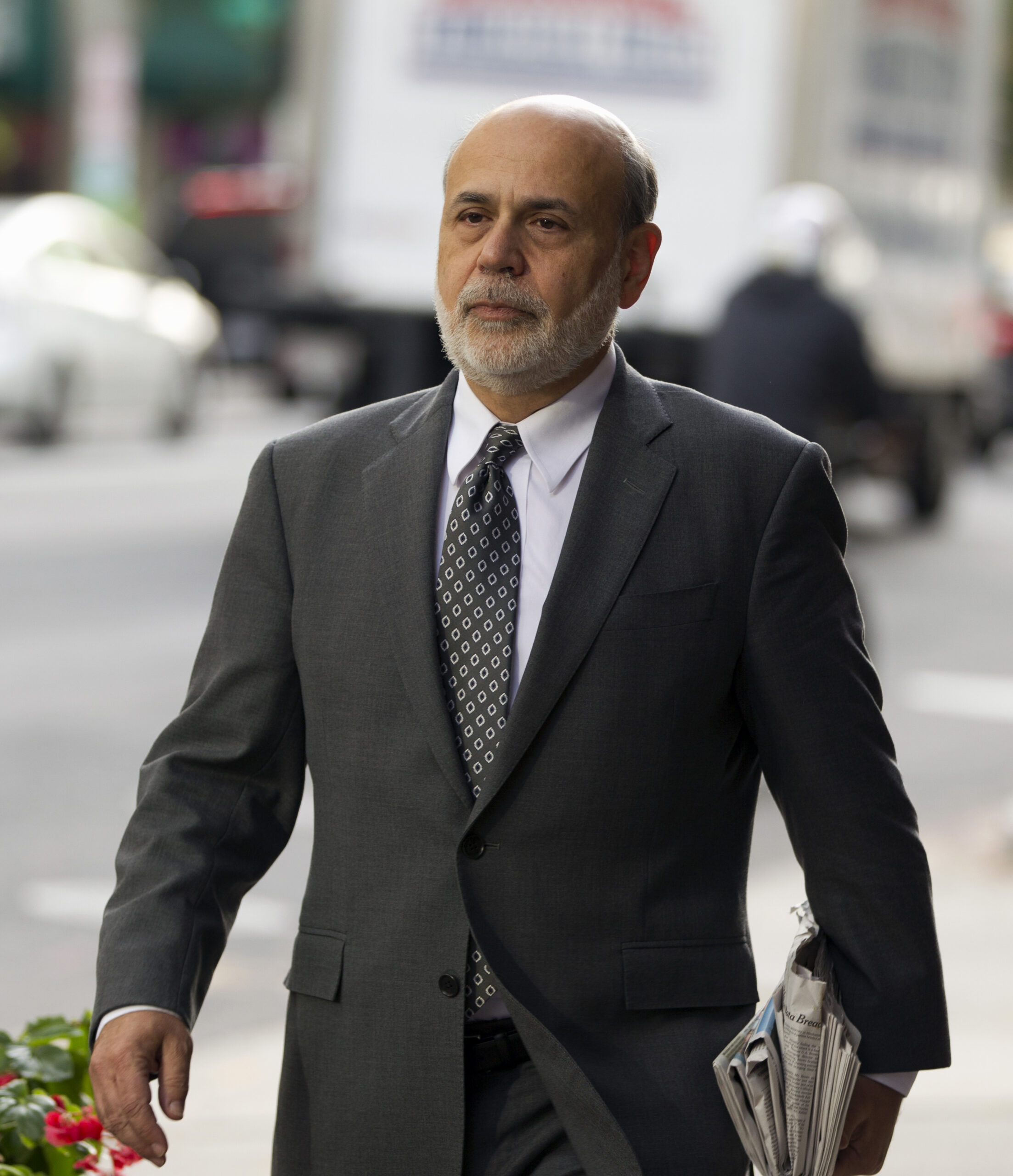 Bernanke defends AIG bailout in court