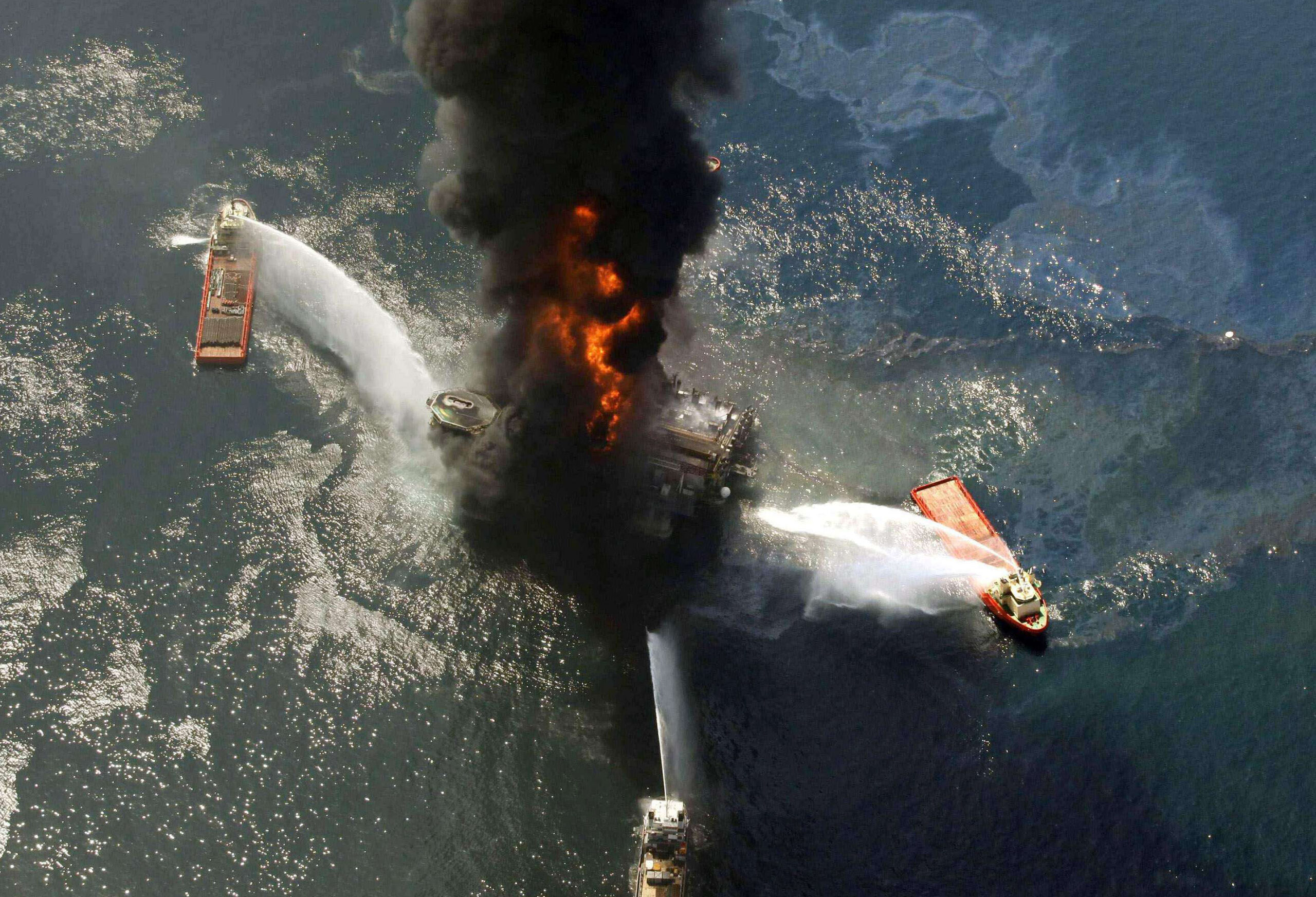 Judge approves $20B settlement for Gulf oil spill