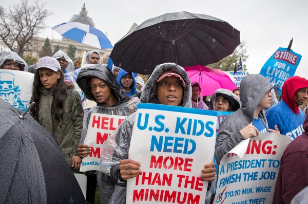 Obama calls for system of wage insurance