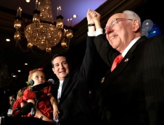 Ted Cruz’s dad hails son, compares Obama to Castro