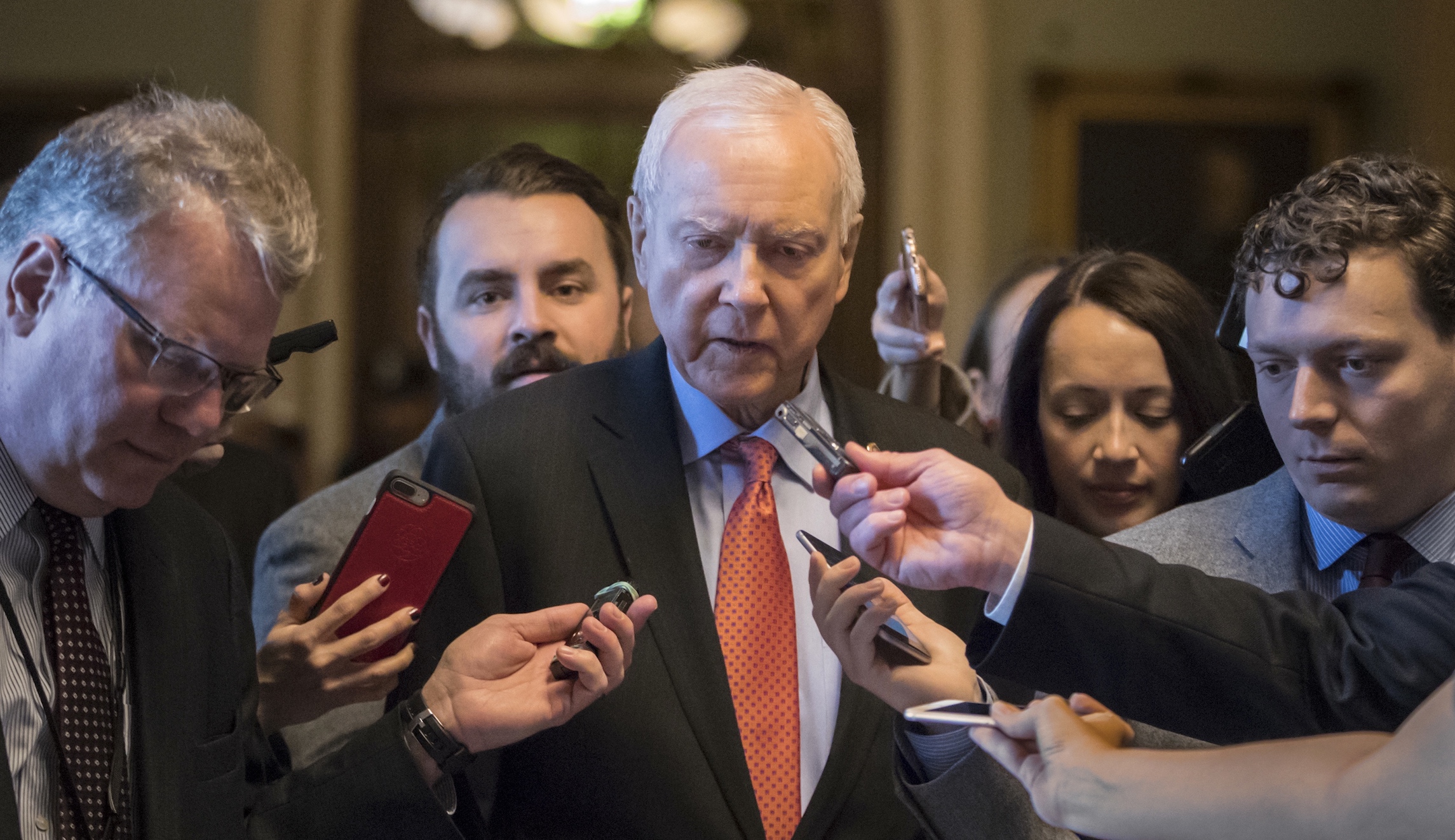 CNN anchors, trolls dunk on Sen. Orrin Hatch for something that didn’t actually happen