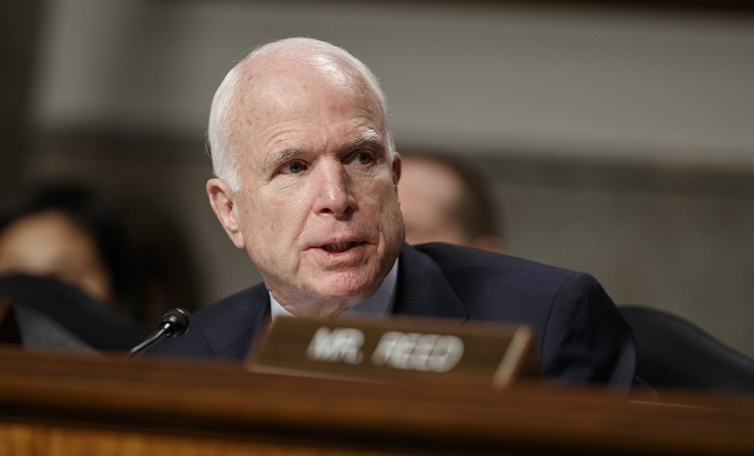 McCain promises that the US will not torture prisoners, no matter what Trump says
