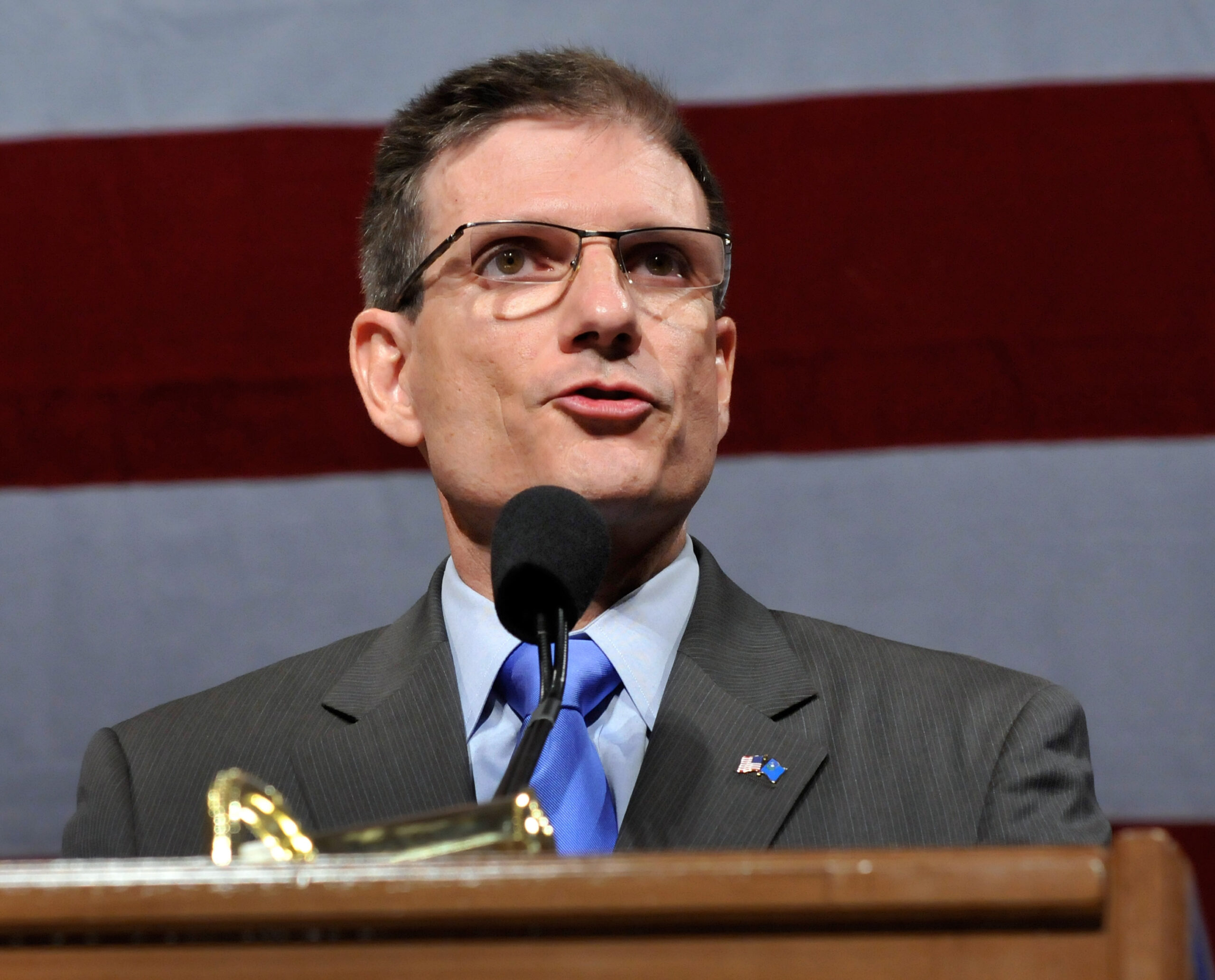 SEIU targets 10 House Republicans with immigration ad buy