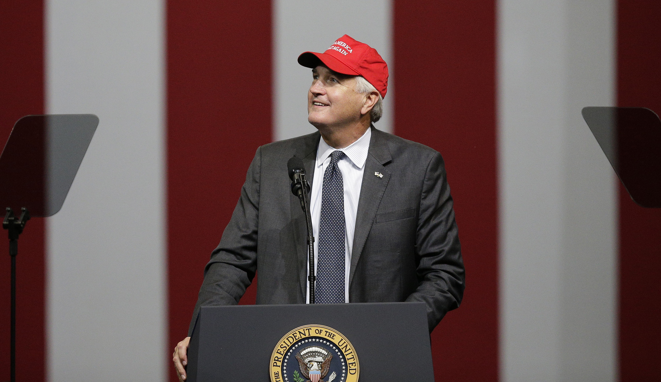 Trump makes final pitch for ‘Big Luther’ Strange in Alabama Senate election