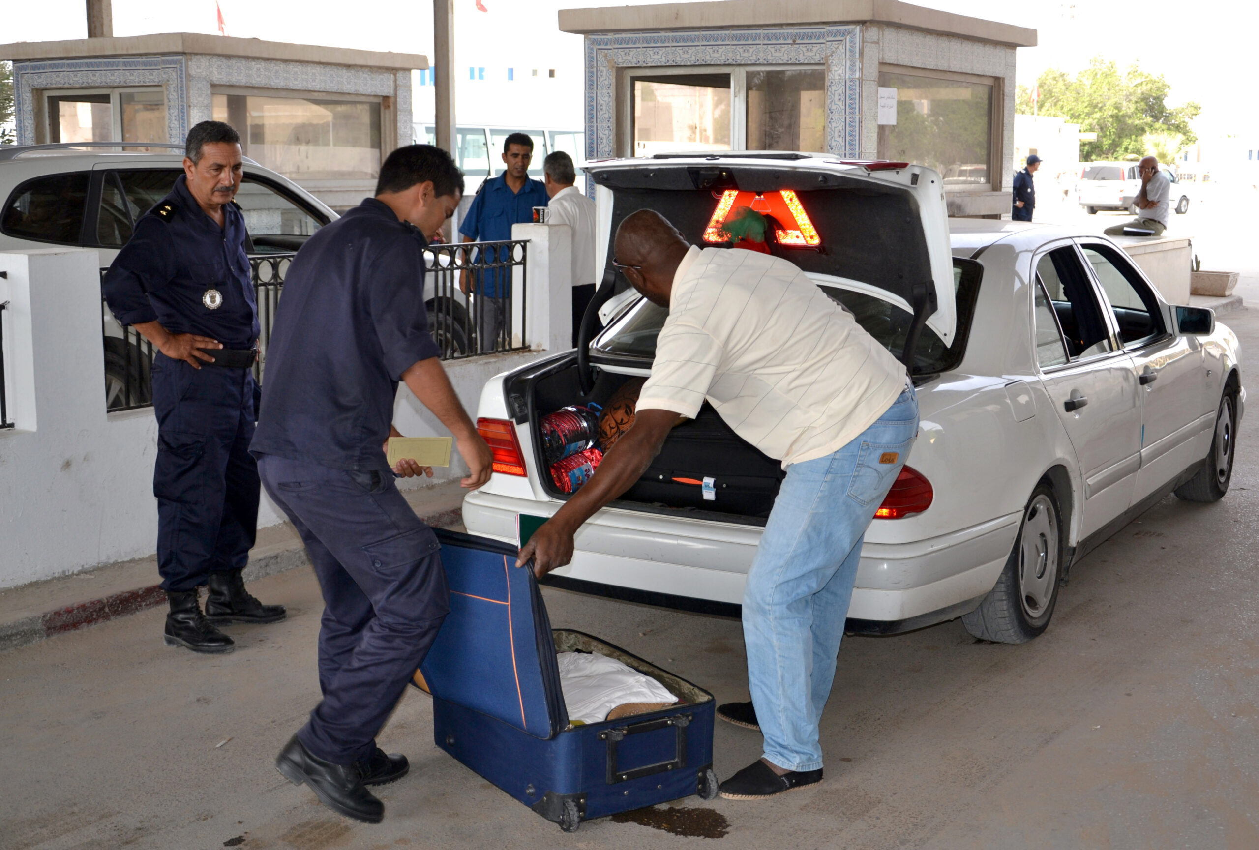 Libya Islamic militias declare control of Benghazi