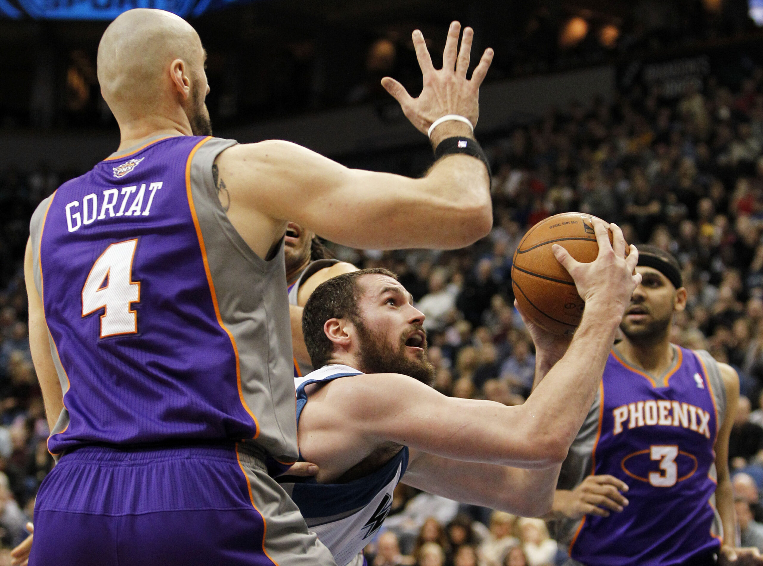Wolves hand Suns 5th straight loss, 111-107