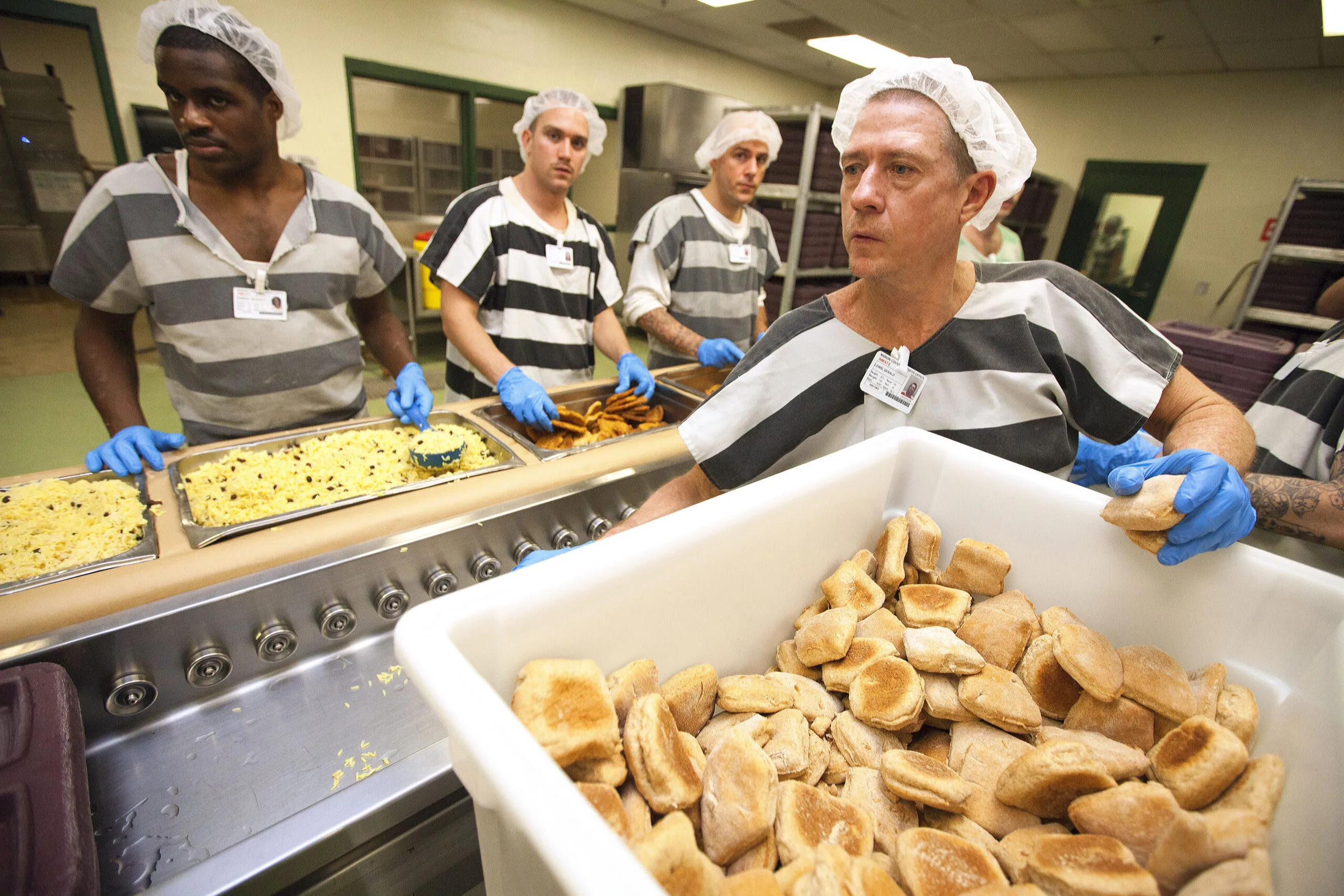 In Florida county, jail inmates grow own food