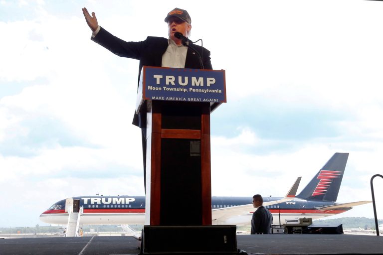 Presumptive GOP nominee makes a populist plea to working class whites in Pittsburgh. (AP Photo/Keith Srakocic)