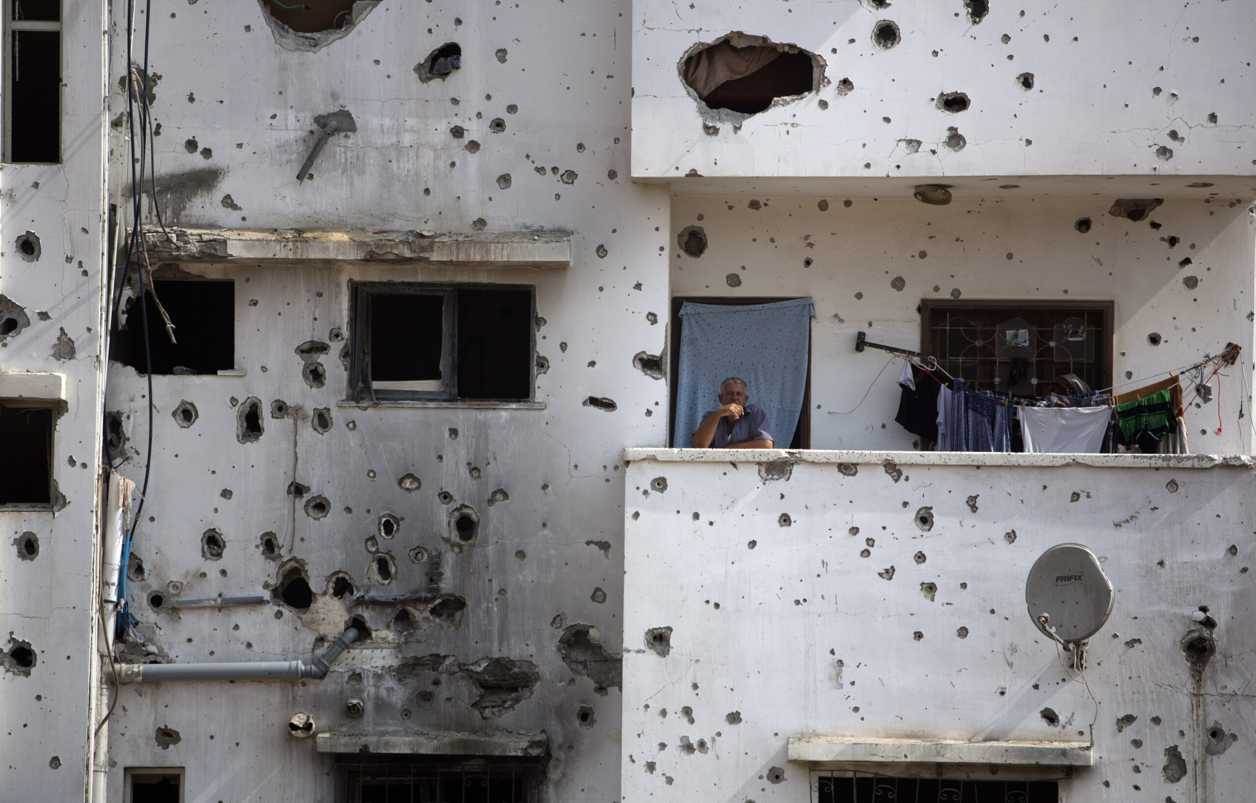 Gaza reconstruction shipments to begin next week