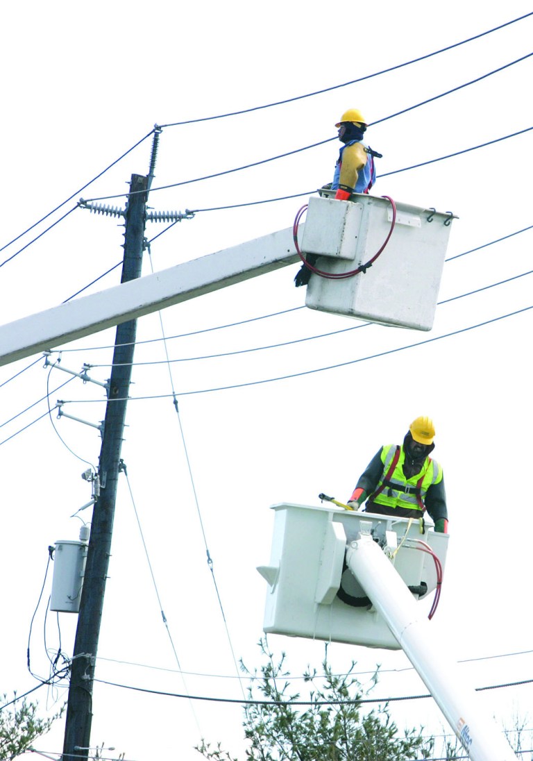 A panel has endorsed burying power lines in several areas of the District, a process that could frustrate drivers, clog neighborhoods, and cost taxpayers and Pepco customers citywide upward of $1 billion. (Photo: Examiner file)