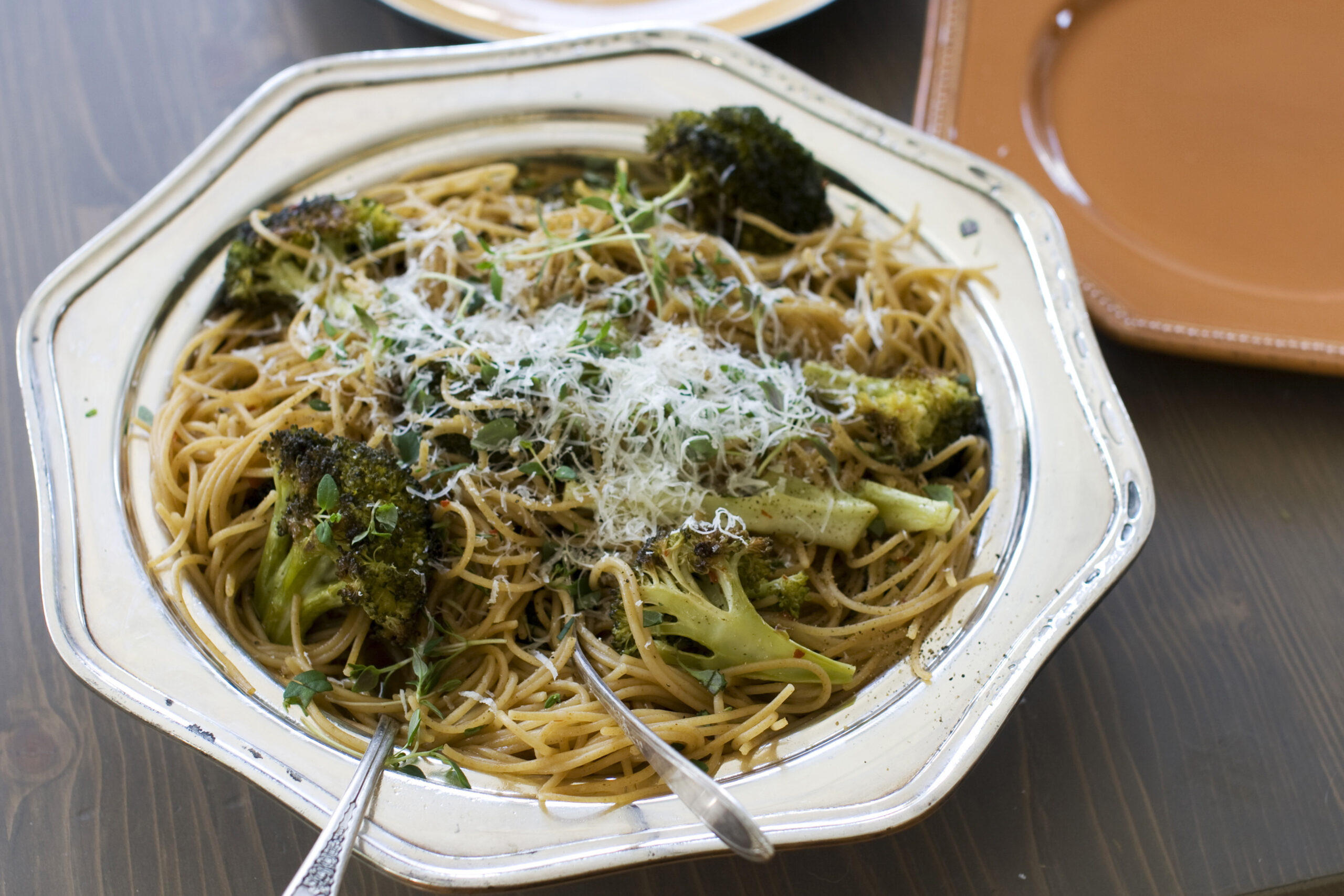 A warming _ and simple _ broccoli and pasta dish