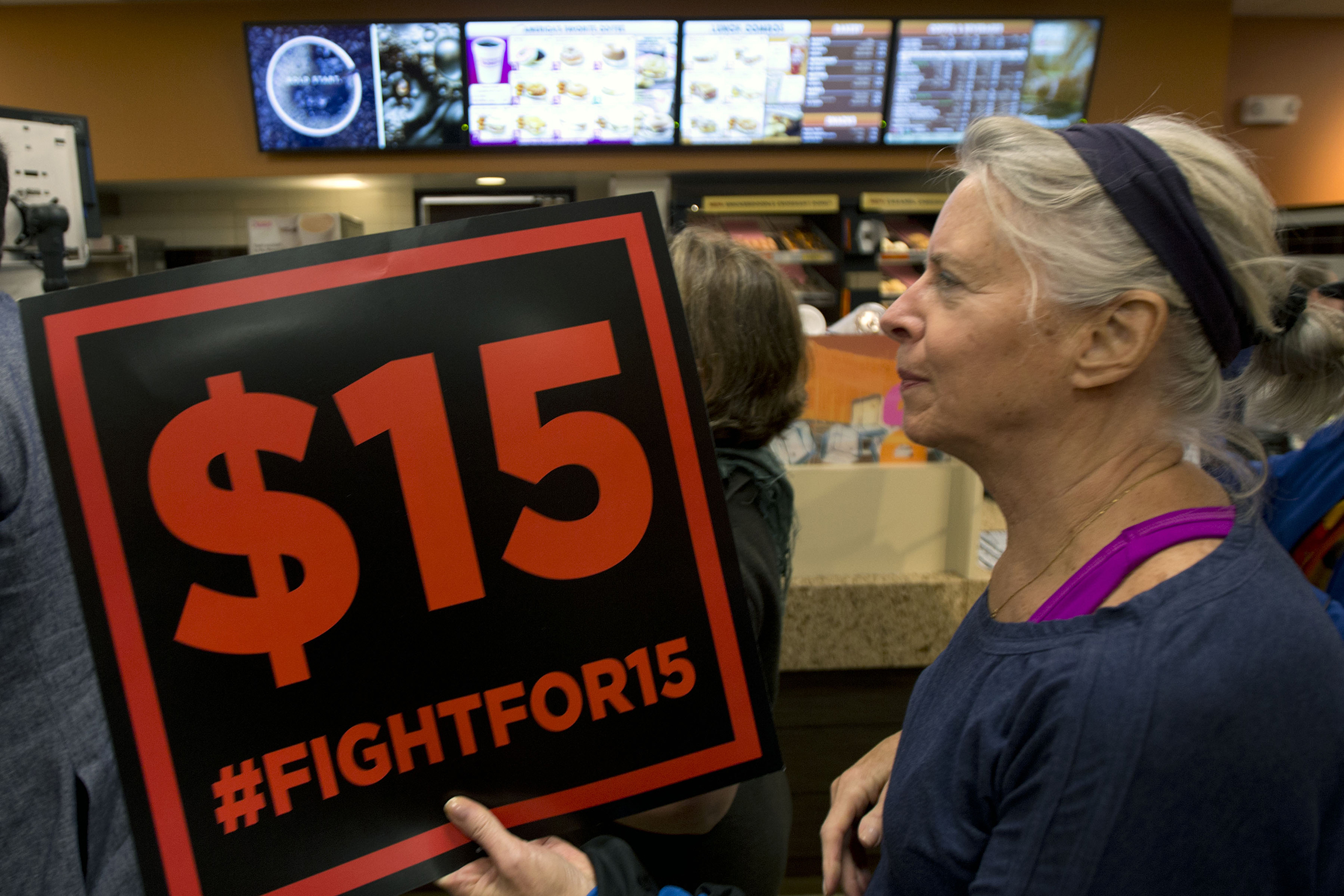 D.C. Council approves $15 minimum wage