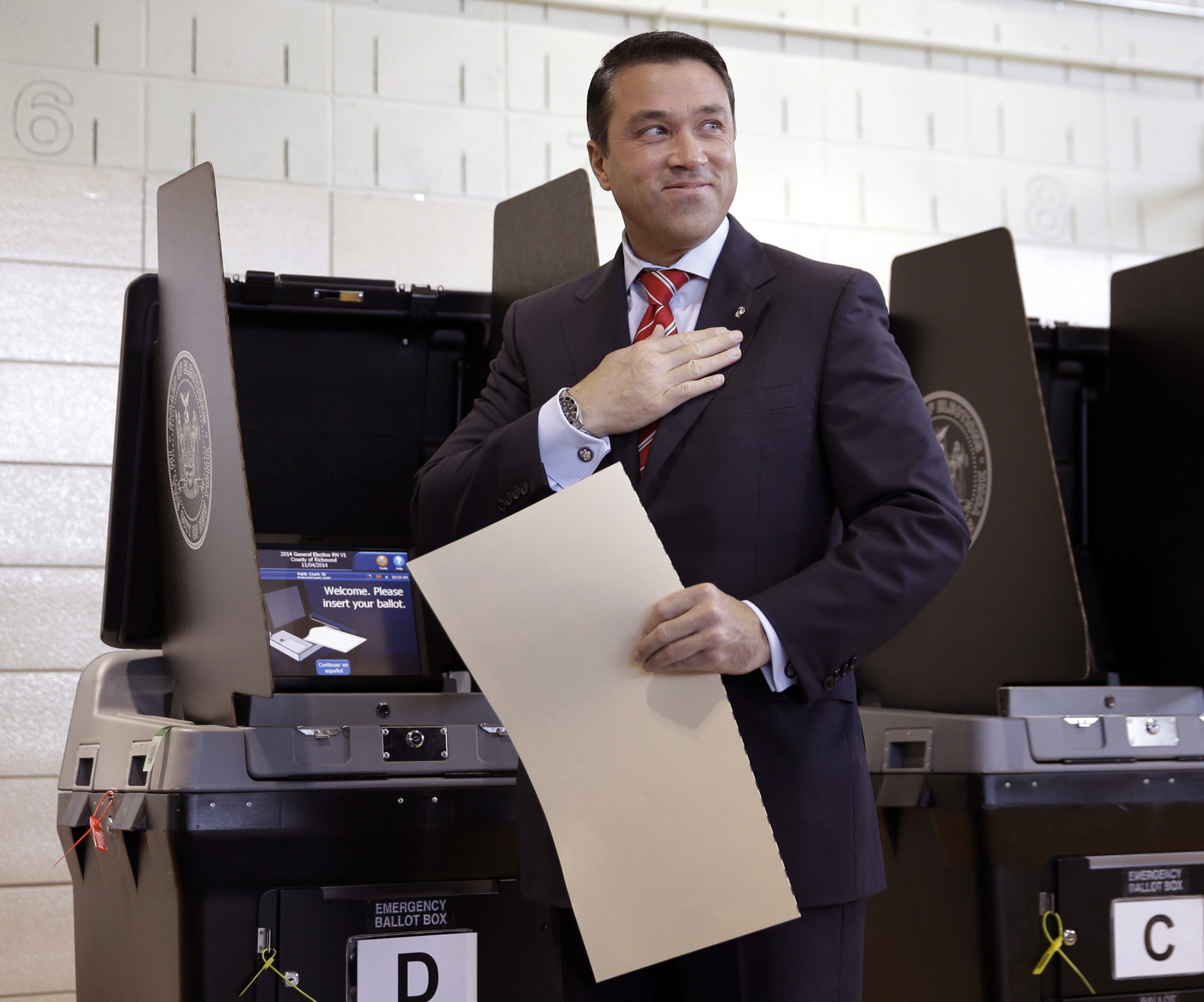 Grimm easily re-elected despite facing federal charges