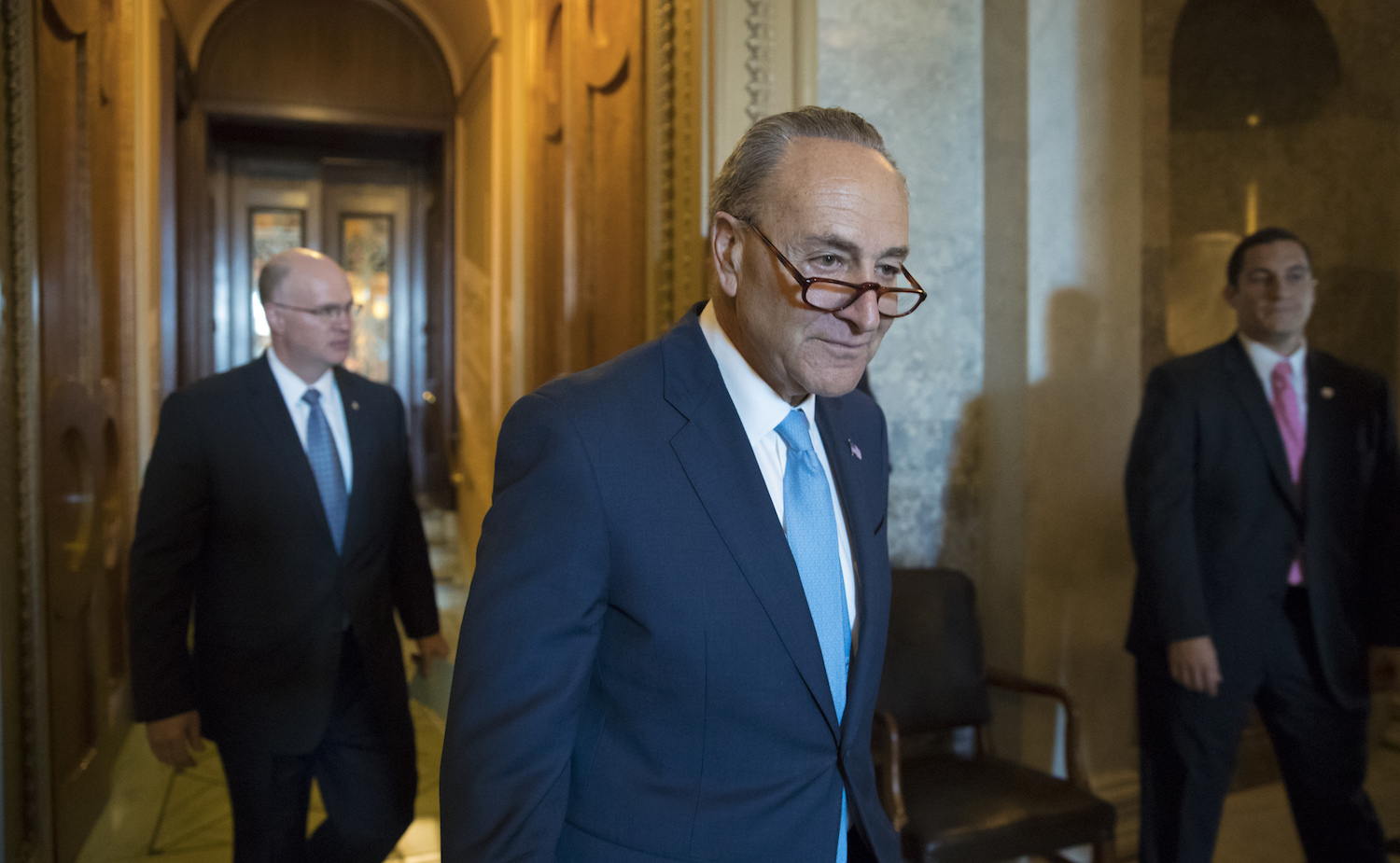Schumer gets radio silence from White House on Russia transcripts