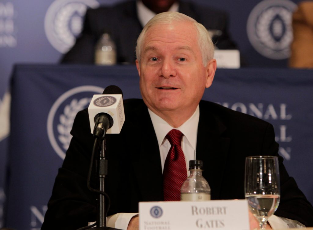 Robert Gates shoots down GOP plans to fight ISIS