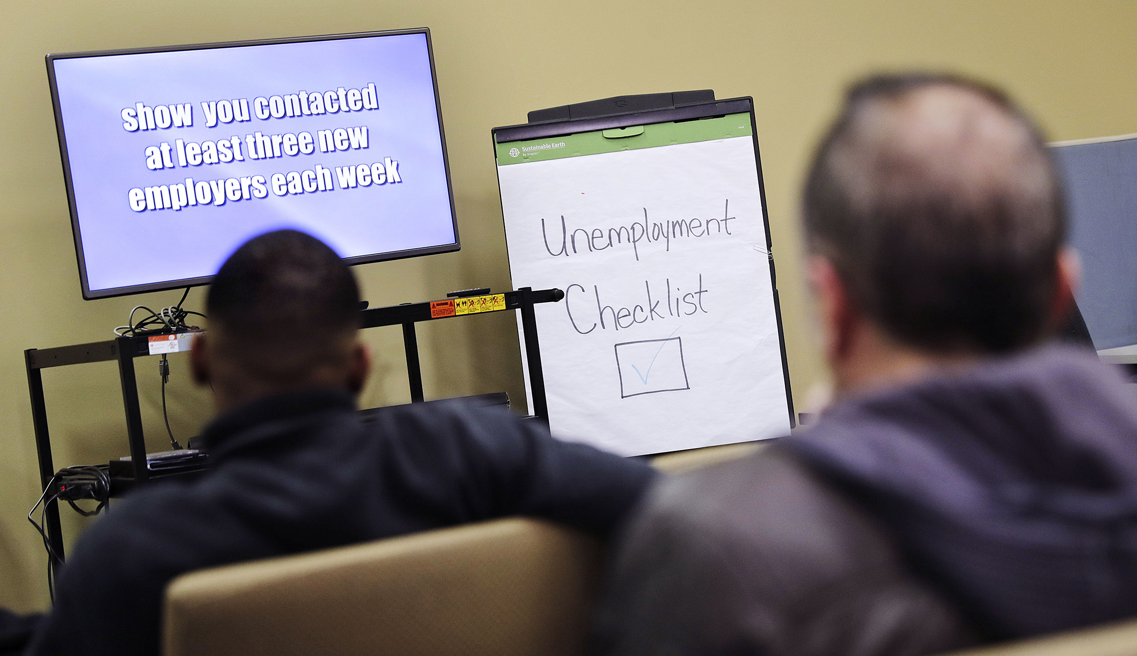 Unemployment claims at lowest level in 28 years