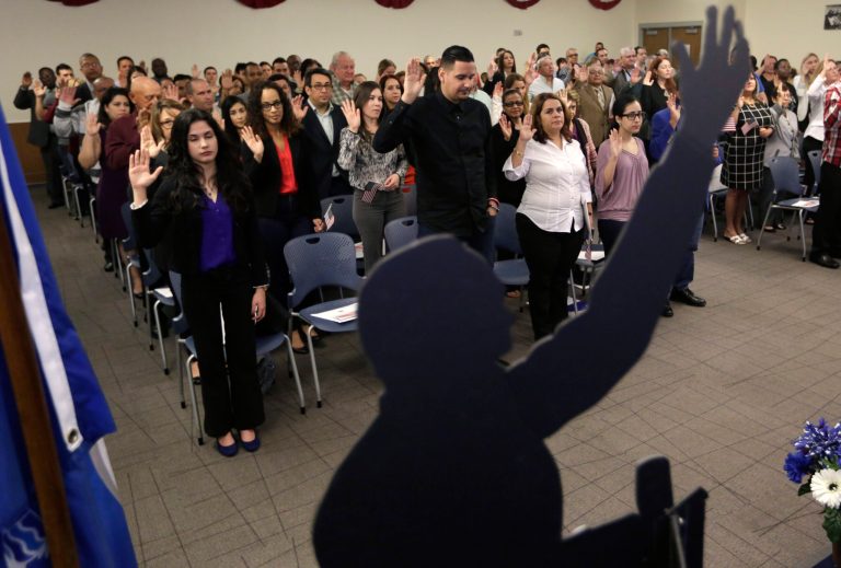 The number of people who renounced their U.S. citizenship in the first quarter of the year has dipped slightly. (AP Photo/Lynne Sladky)