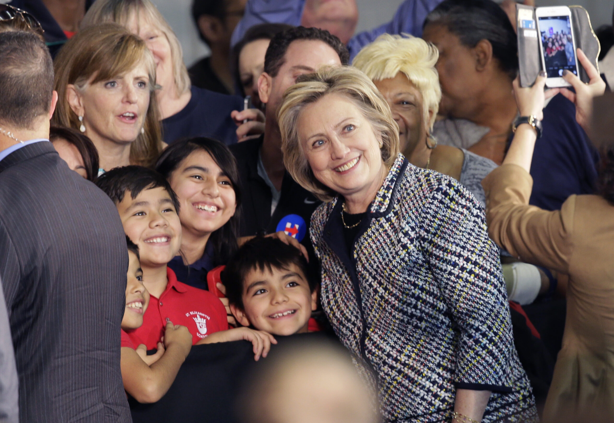 Hillary Clinton may have a Colorado woman problem