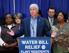 Group tries to stop taxpayers from paying Mich. governor’s legal fees for Flint crisis