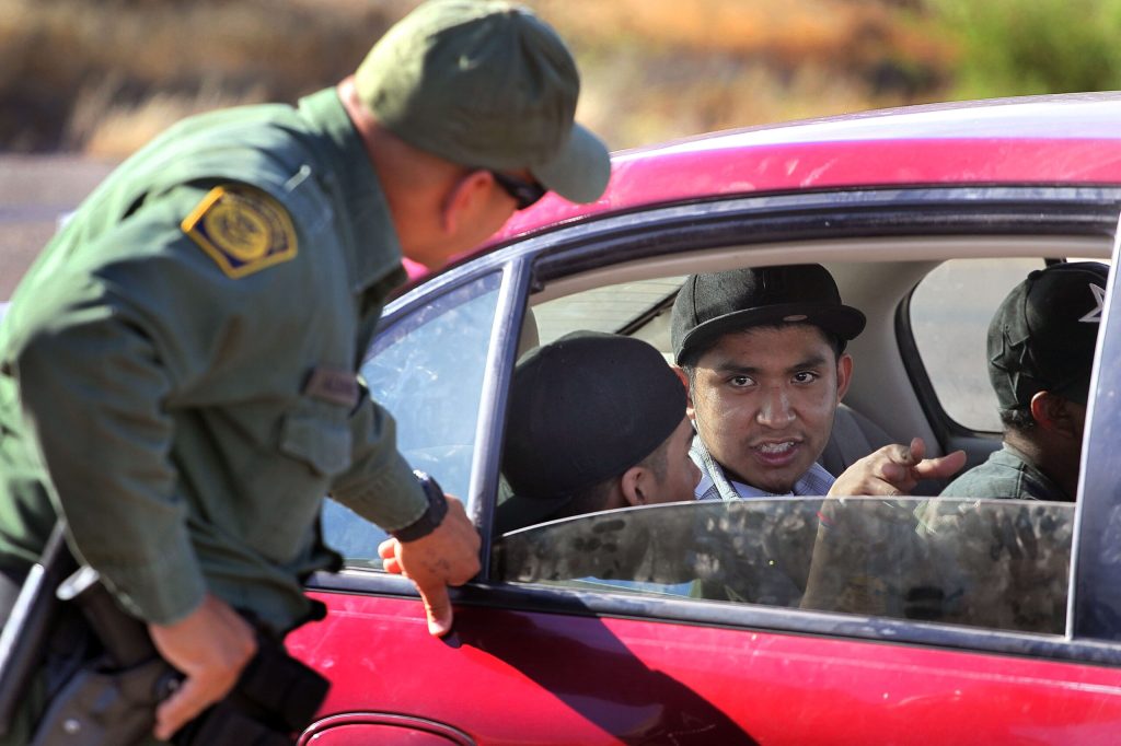 Poll: Lukewarm Latino support for Obama executive action