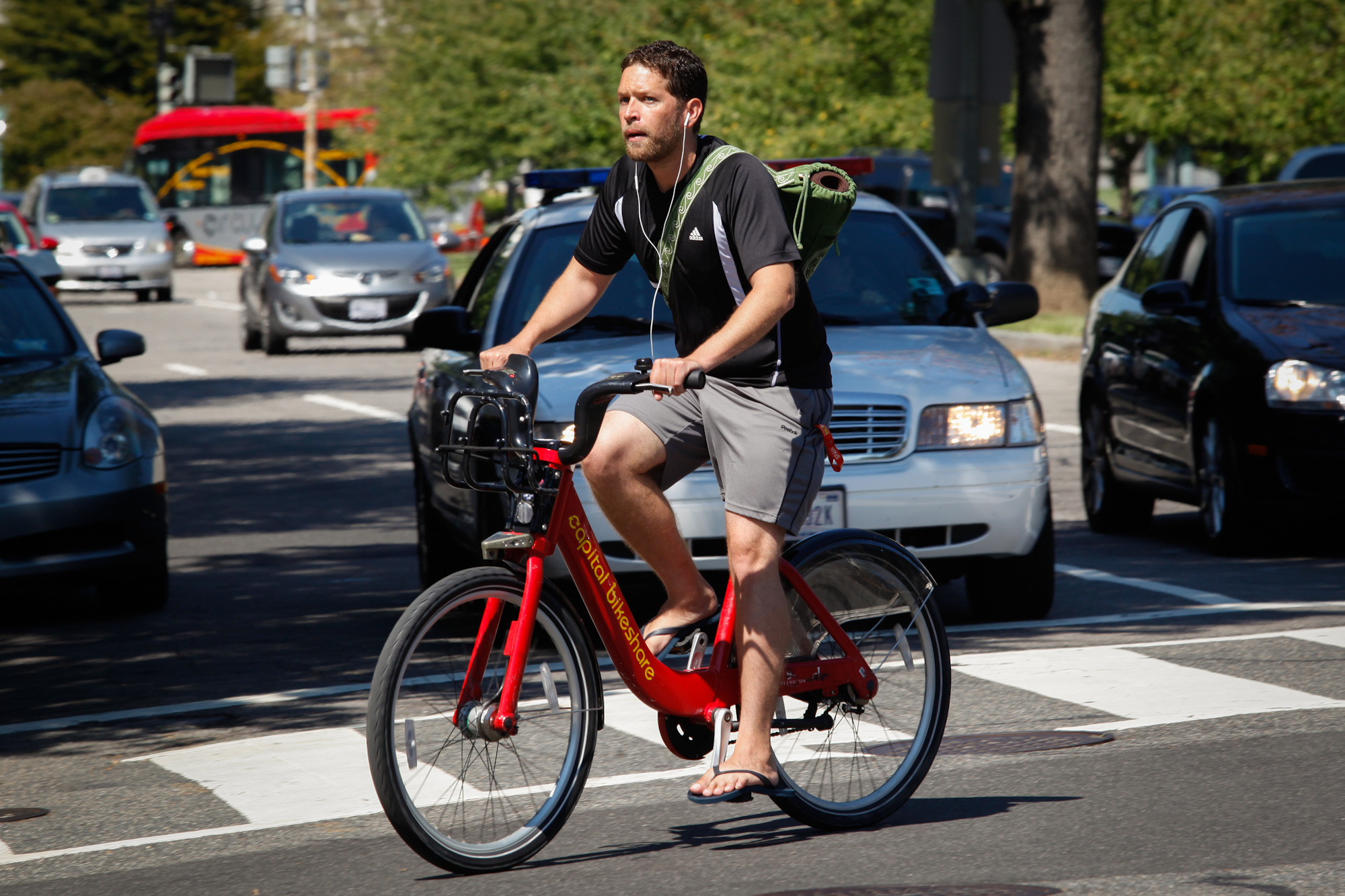 Cyclists weary over Penn Ave.’s unprotected lanes