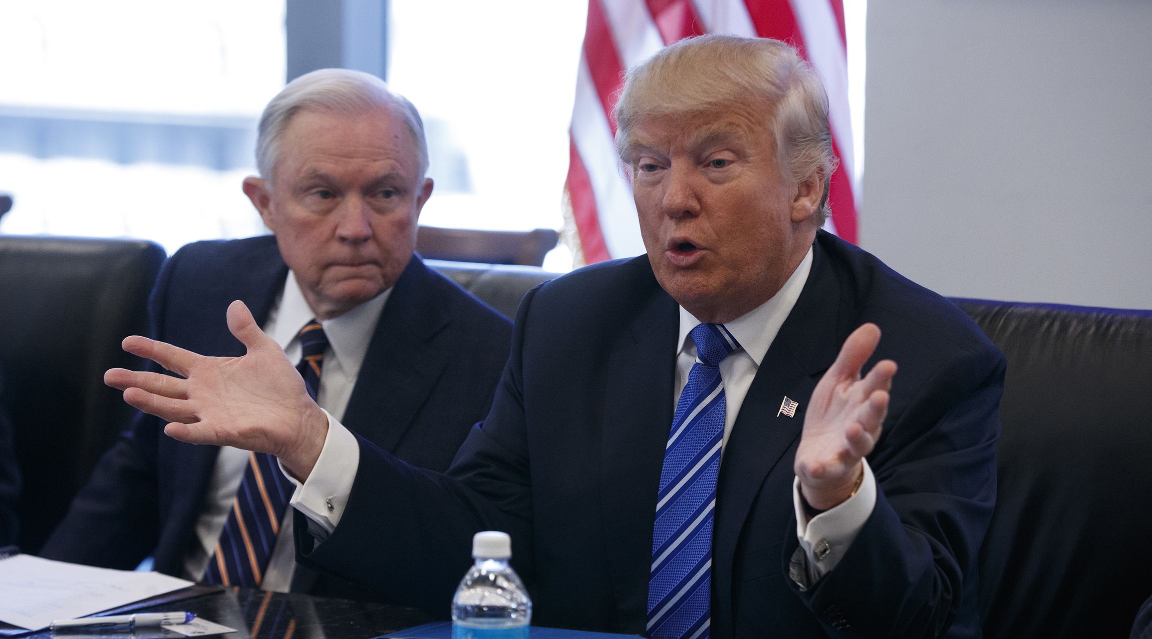 Updated schedule: Trump will meet with Sessions, Kelly in Florida tonight