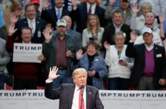 Trump again asks people to pledge their support to him