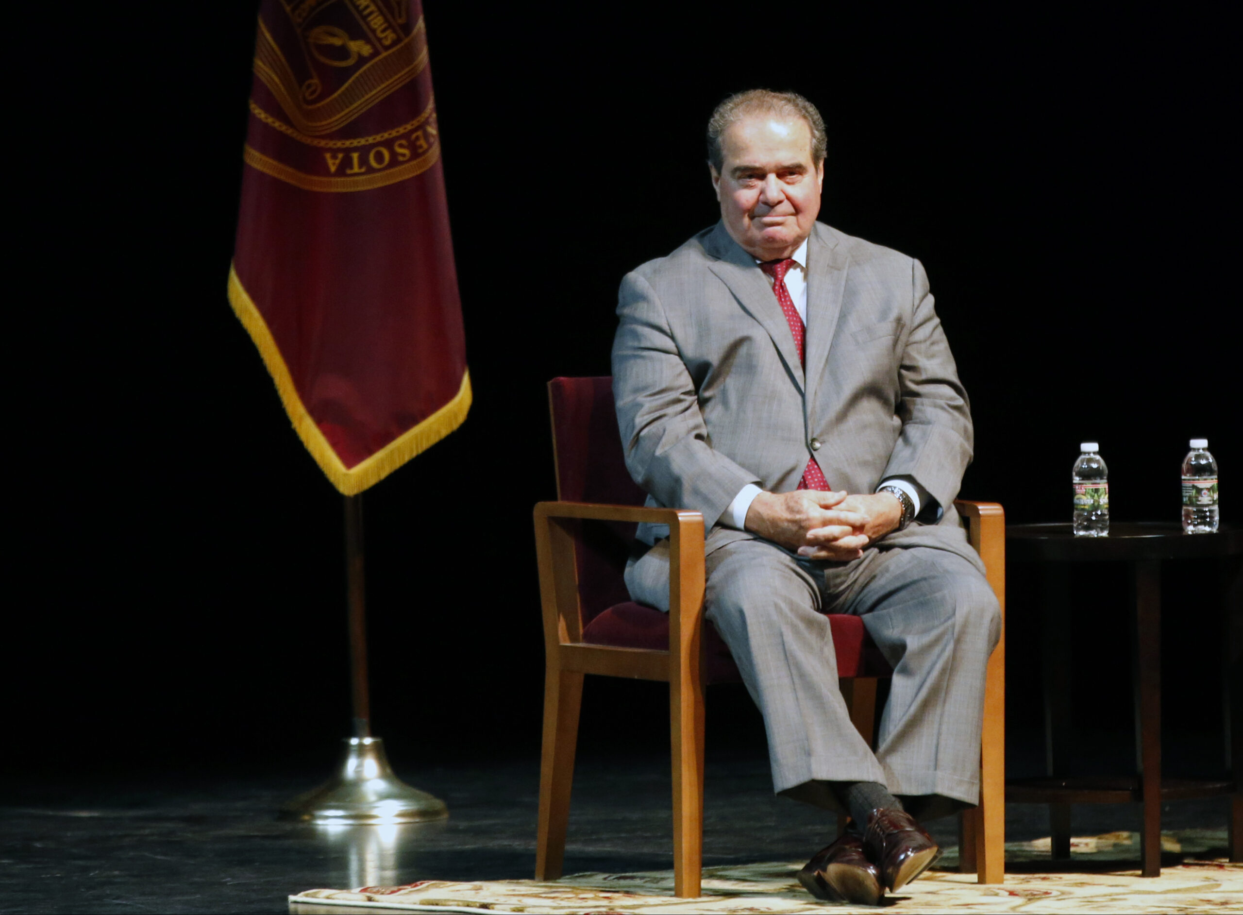 Conservative justices skip Federalist Society event