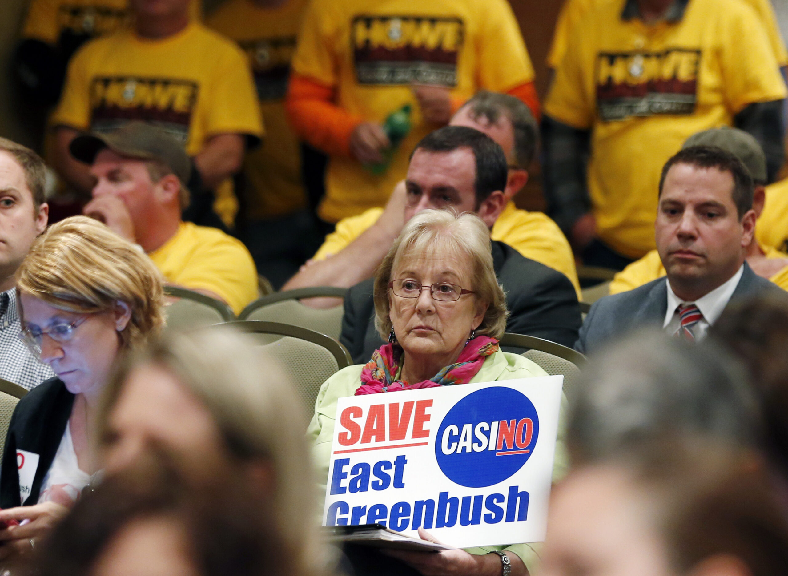 Hundreds speak out on New York casino plans