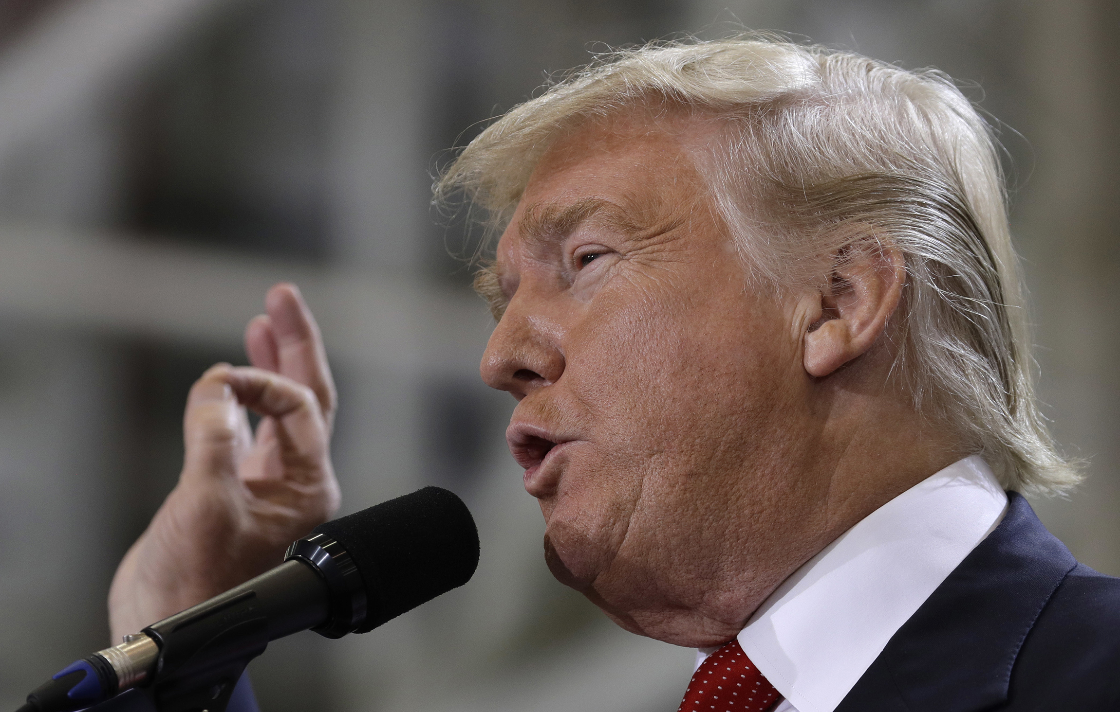 Trump: ‘I pretended’ to talk to my family during the debate