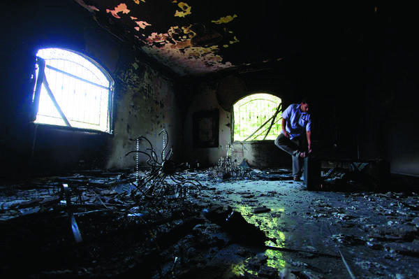 Ex-CIA chief: White House, not intel community, to blame for Benghazi