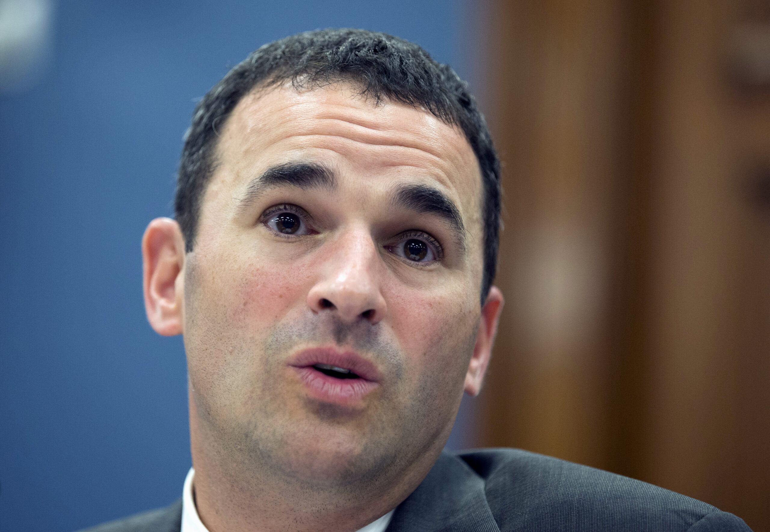 Rep. Issa accuses IRS of obstructing investigation