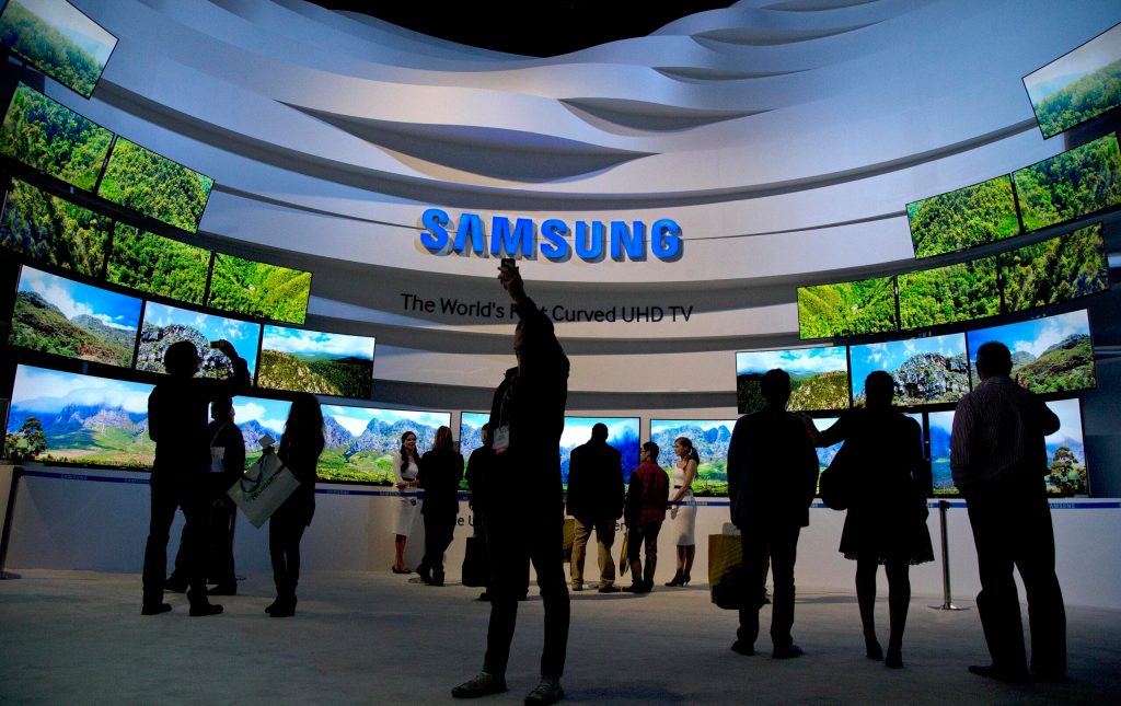 Mixed views on Samsung after stellar 2013