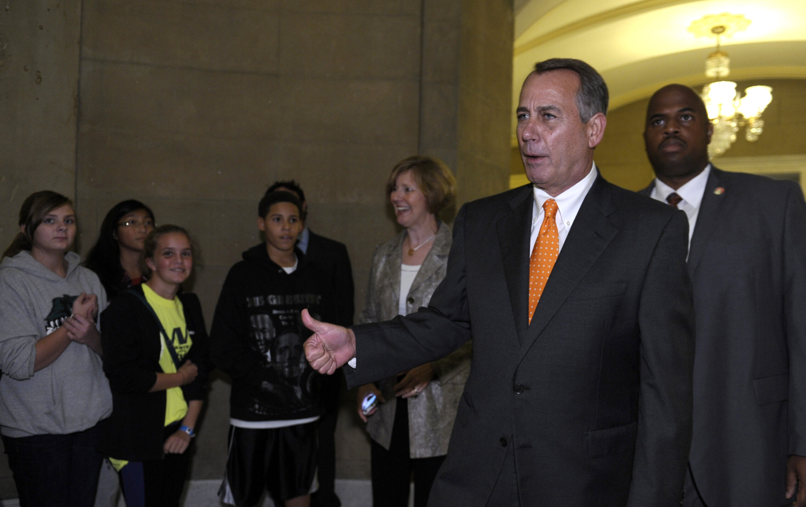 AP sources: Boehner, top GOP to vote for deal
