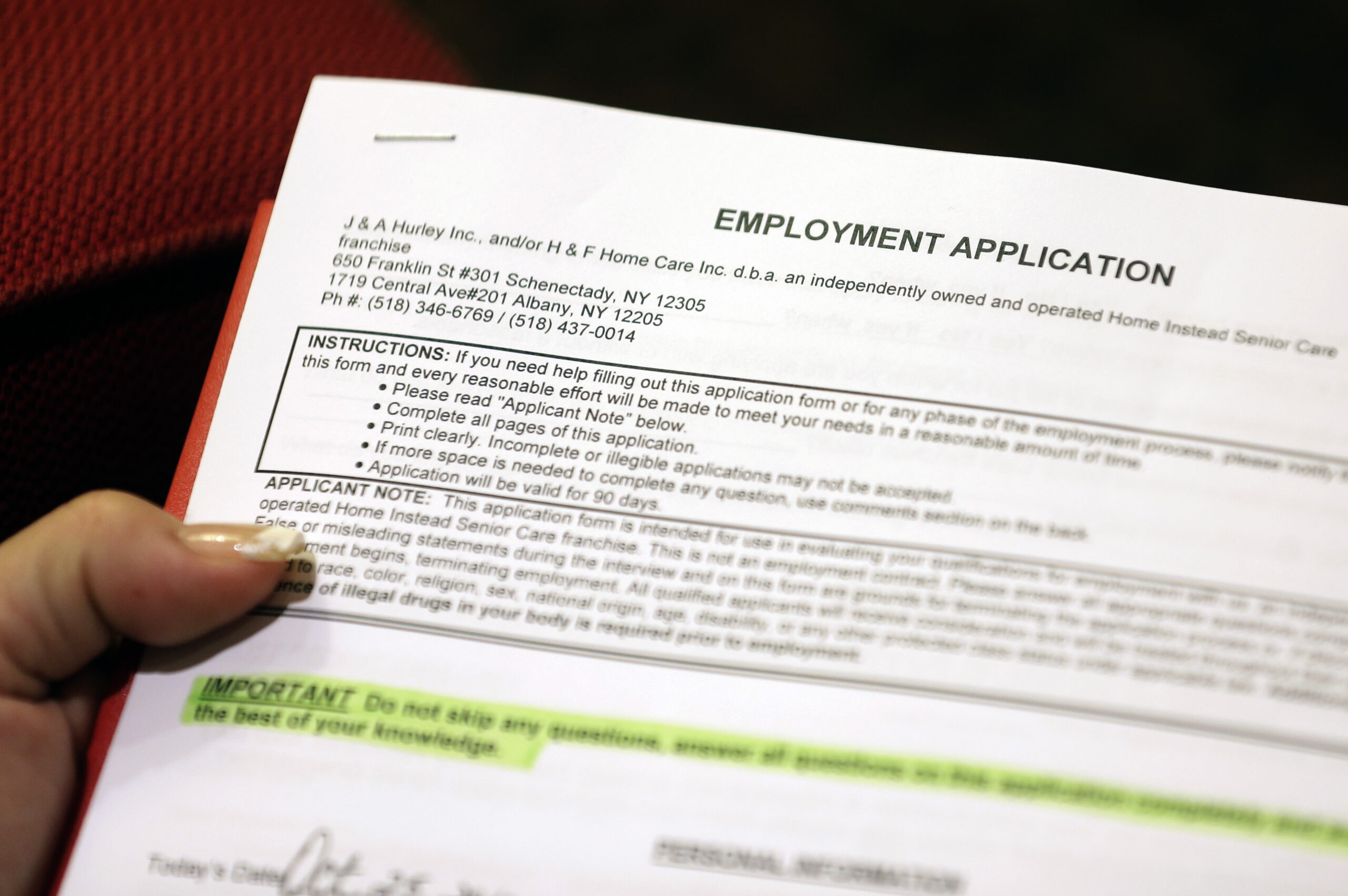 US jobless aid applications rise to 311,000