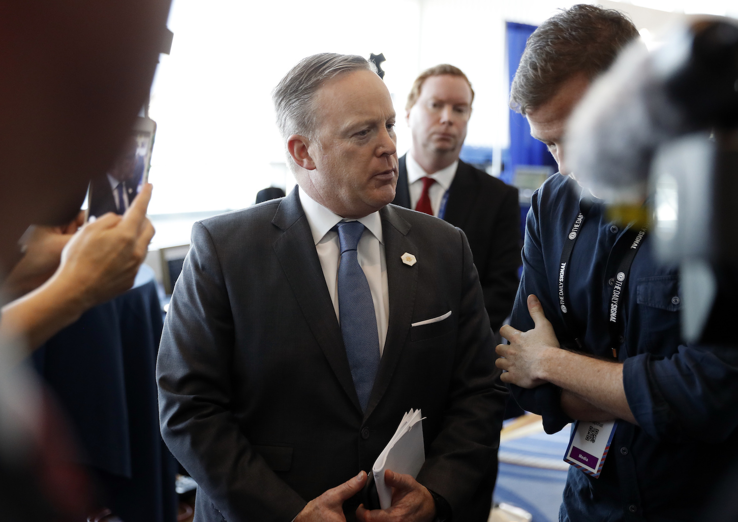 White House invite-only briefing focused on ‘inaccurate’ NYT, CNN reports