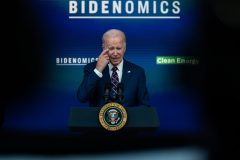 Reporter’s Notebook: Why Biden faces bad poll numbers but better election results