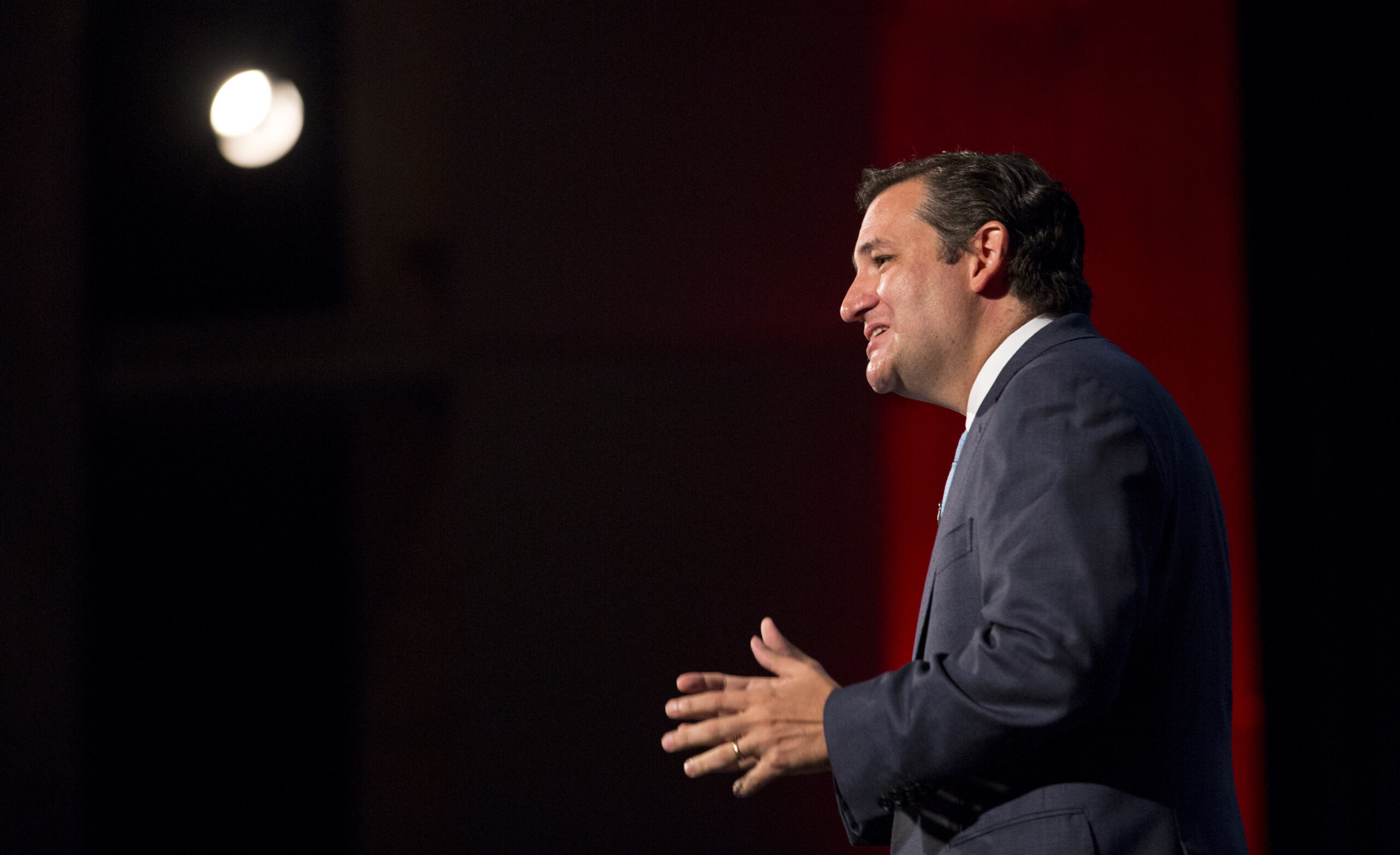 Sen. Ted Cruz may have to wait to renounce Canadian ties
