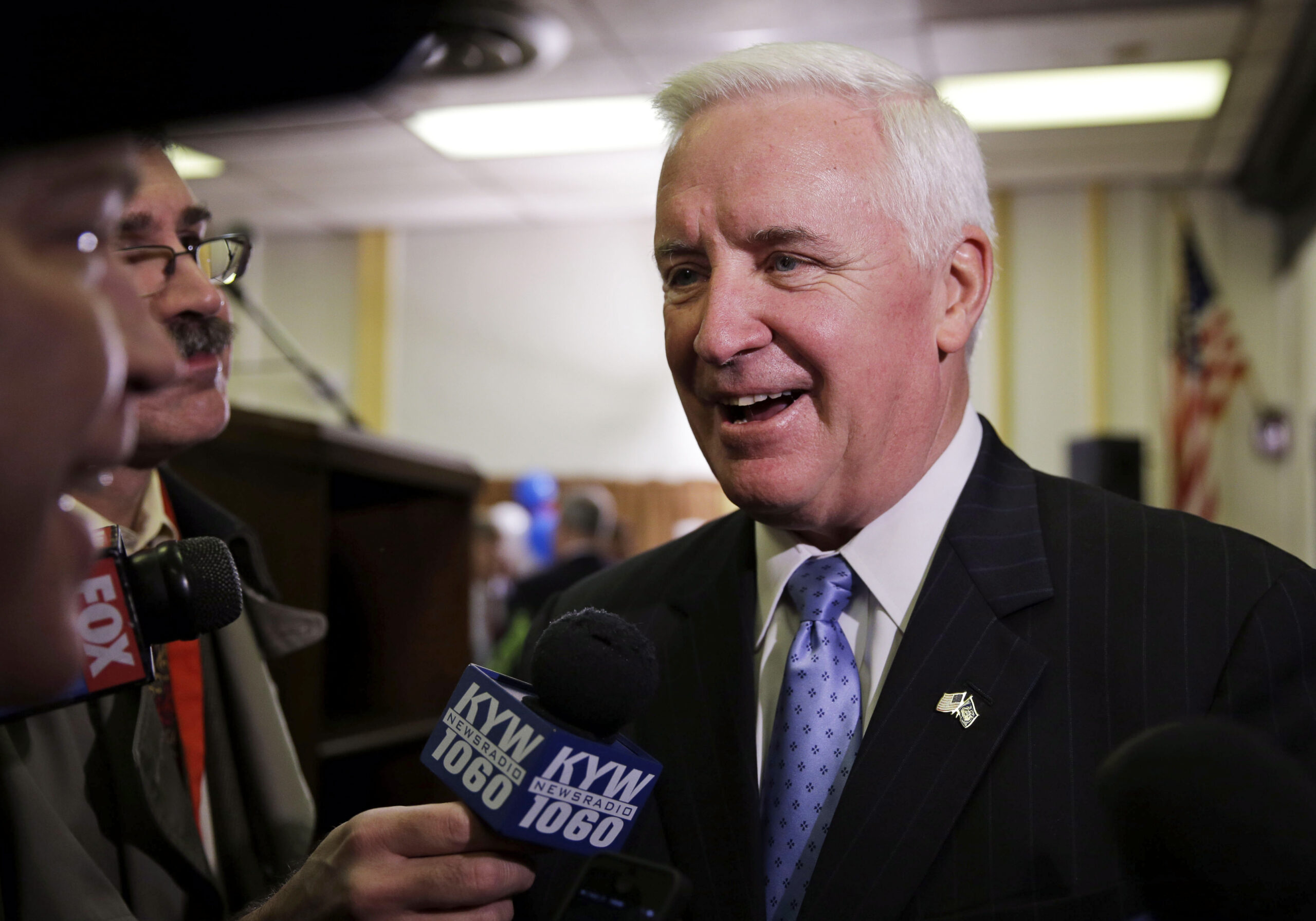 Poll: Pa. gov. Tom Corbett’s ratings sink, even among Republicans