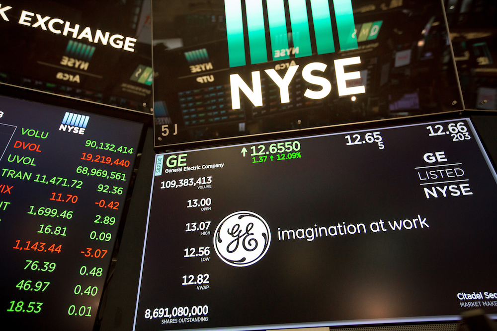 New GE chief bets on himself with $2 million stock purchase