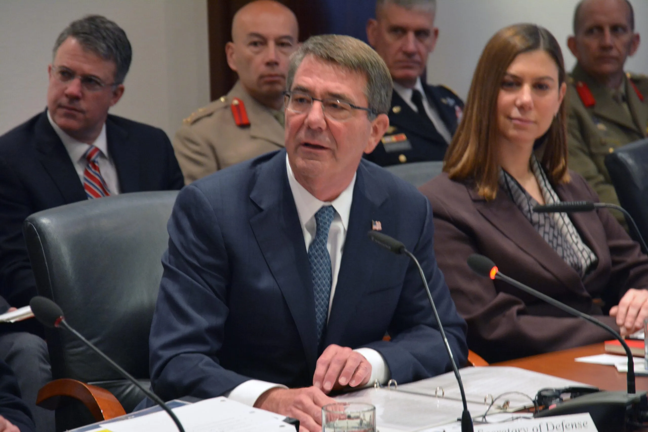 Carter defends front-line combat role of troops in Iraq